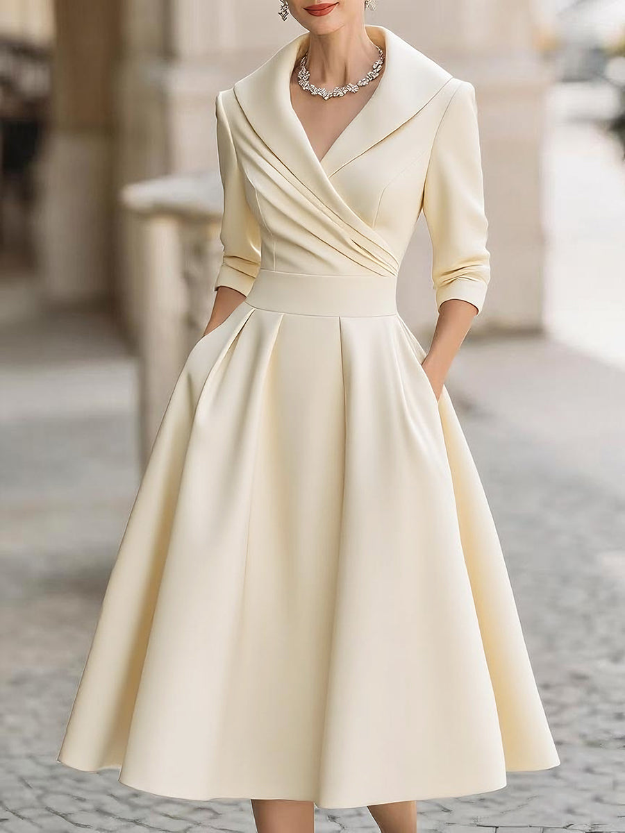 Hilma | Galaklänning i satin med V-ringning, svart - Beige