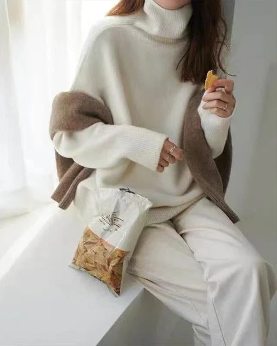 Marianne | Stickad polotröja för dam - Vit